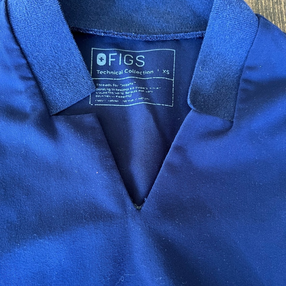 Figs Inala Slim Scrub Top XS - Picture 3 of 6
